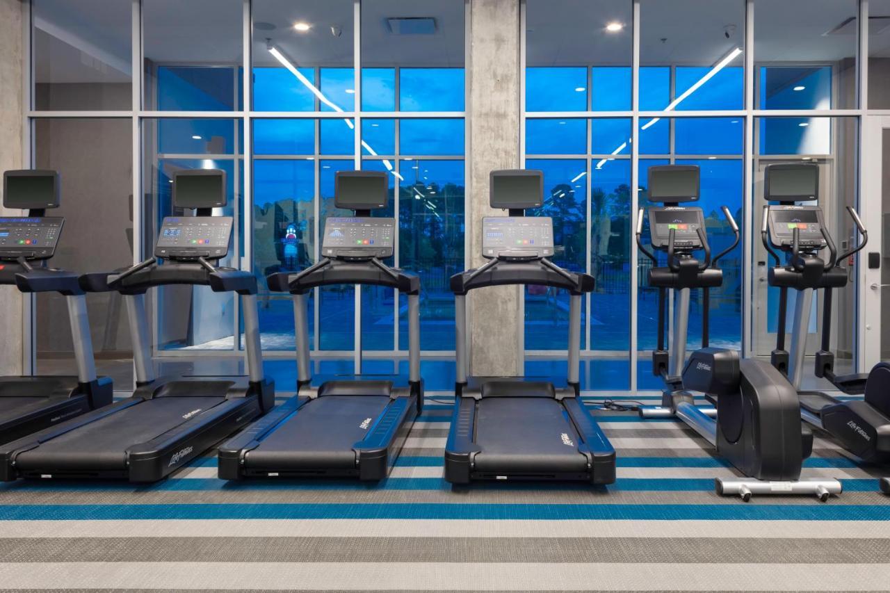 Aloft Savannah Airport プーラー エクステリア 写真